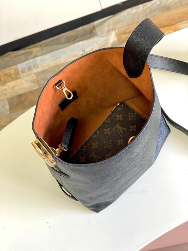 Modern Luxury Quilted Leather Shoulder Bag