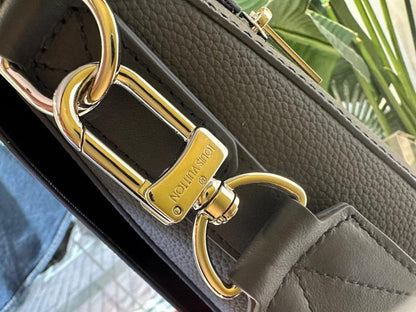 Modern Refined Leather Crossbody Bag