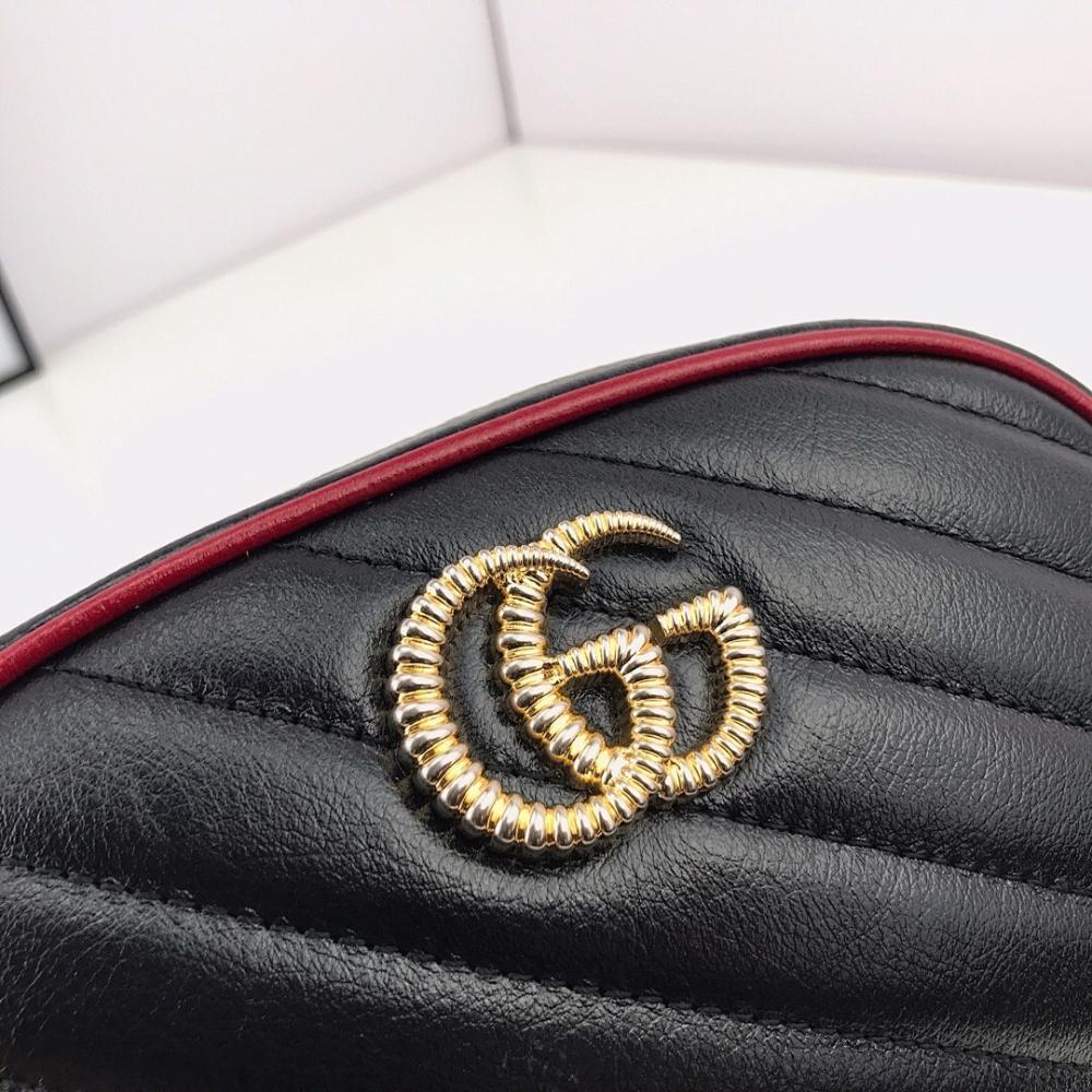 Modern Italian-Inspired Shoulder Bag