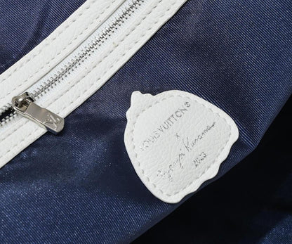 Stylish White Leather Travel Bag – Limited Edition