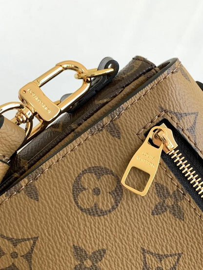 Italian-Inspired Luxury Shoulder Bag