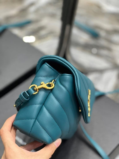 Stylish Calfskin Crossbody Bag – Limited Edition