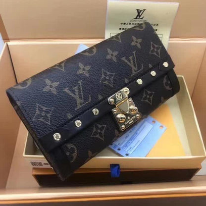 Stylish Premium Studded Travel Bag