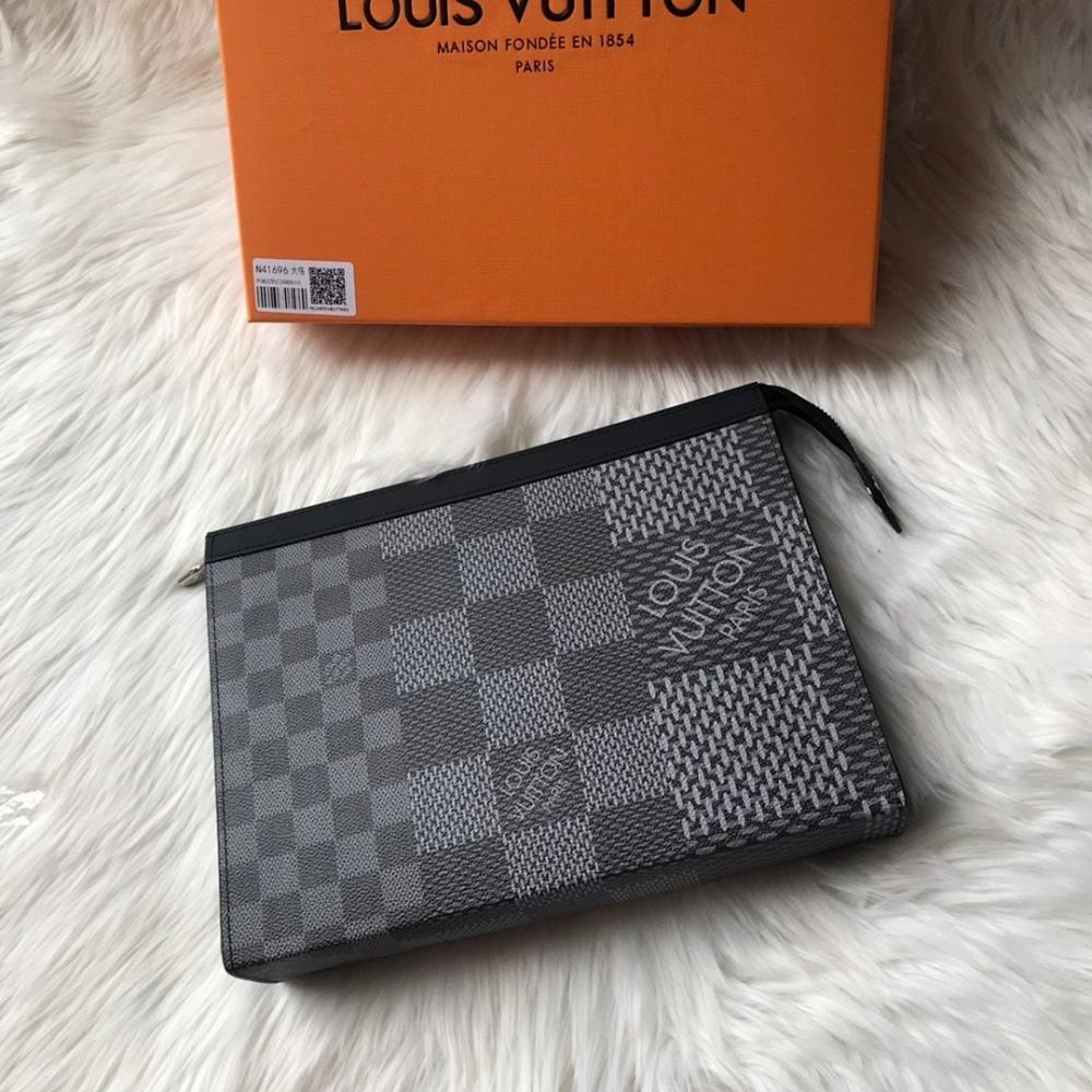 Italian-Inspired Stylish Travel Bag
