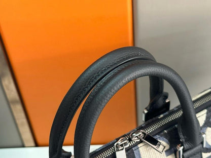 Elegant Stylish Black Printed Leather Shoulder Bag