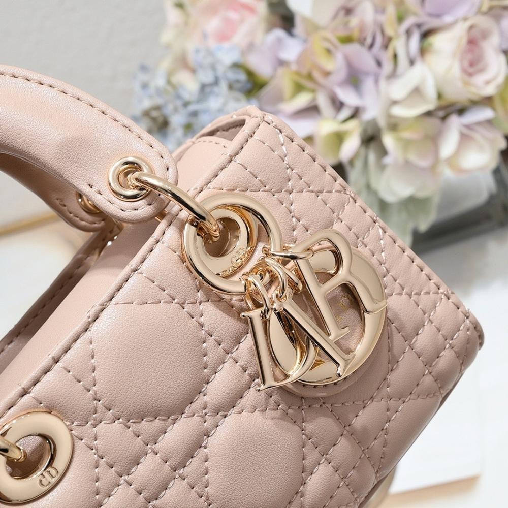 Luxury Stylish Leather Shoulder Bag – Special Edition