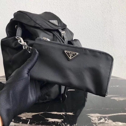 Modern Elegant Saffiano Leather Bag – Special Edition