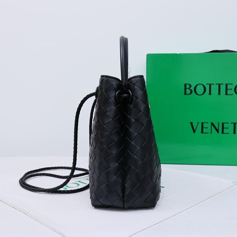 Stylish Refined Shoulder Bag