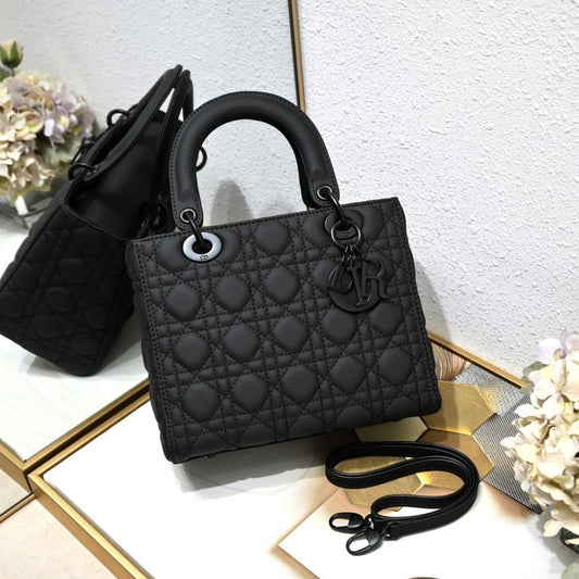 Luxury Leather Shoulder Bag – Special Edition