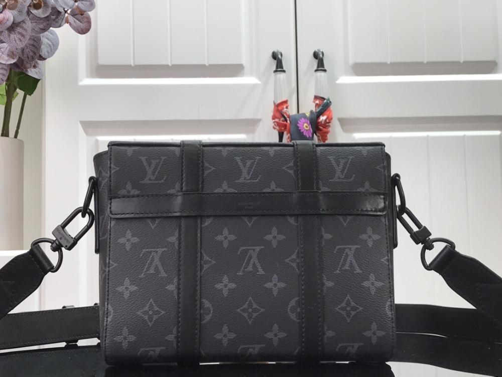 Elegant Messenger Bag