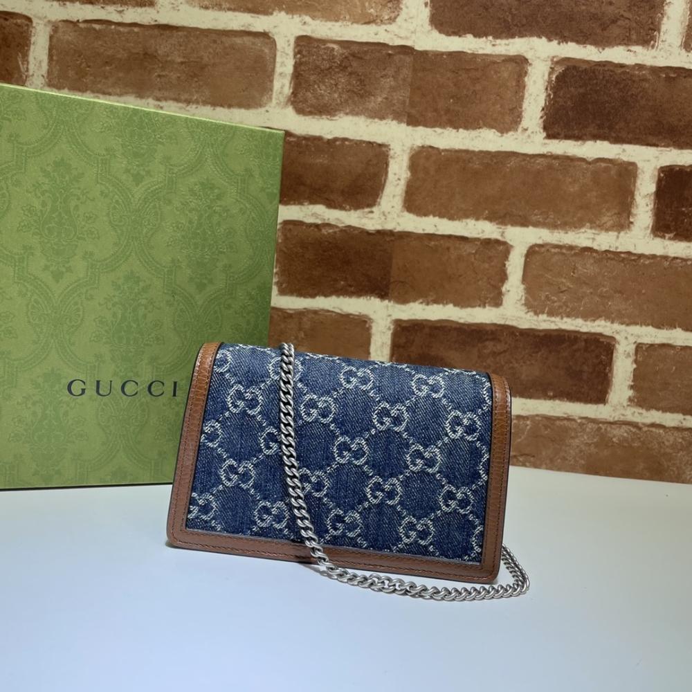 Classic Shoulder Bag