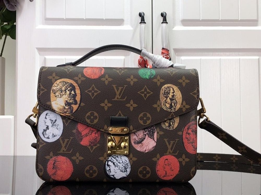 Practical Crossbody Bag