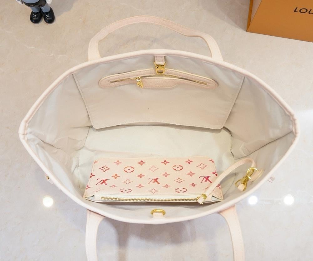 Stylish Premium Pink Leather Shoulder Bag