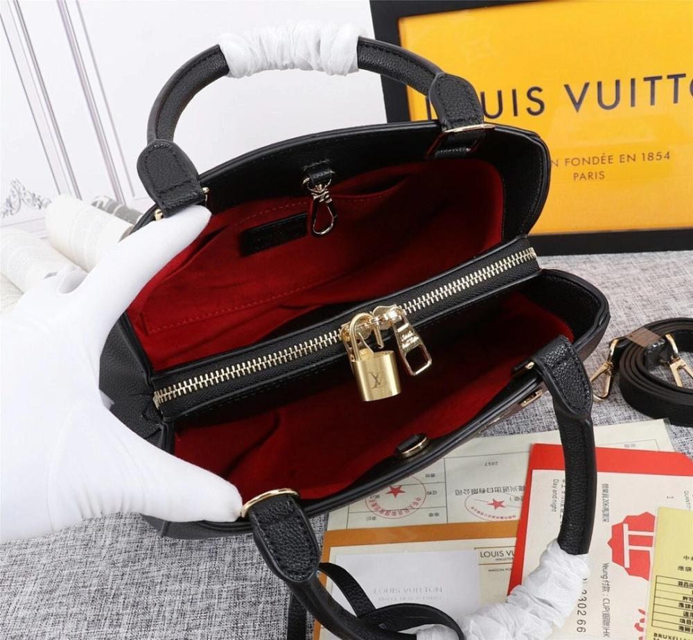 Stylish Printed Leather Shoulder Bag – Limited Edition
