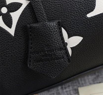 Stylish Printed Leather Shoulder Bag – Limited Edition