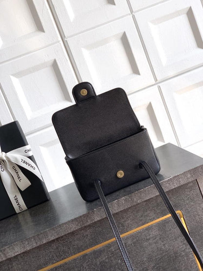 Classic Leather Shoulder Bag