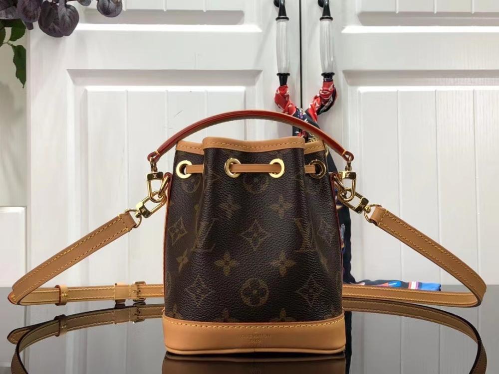 Arco Top Handle Bag