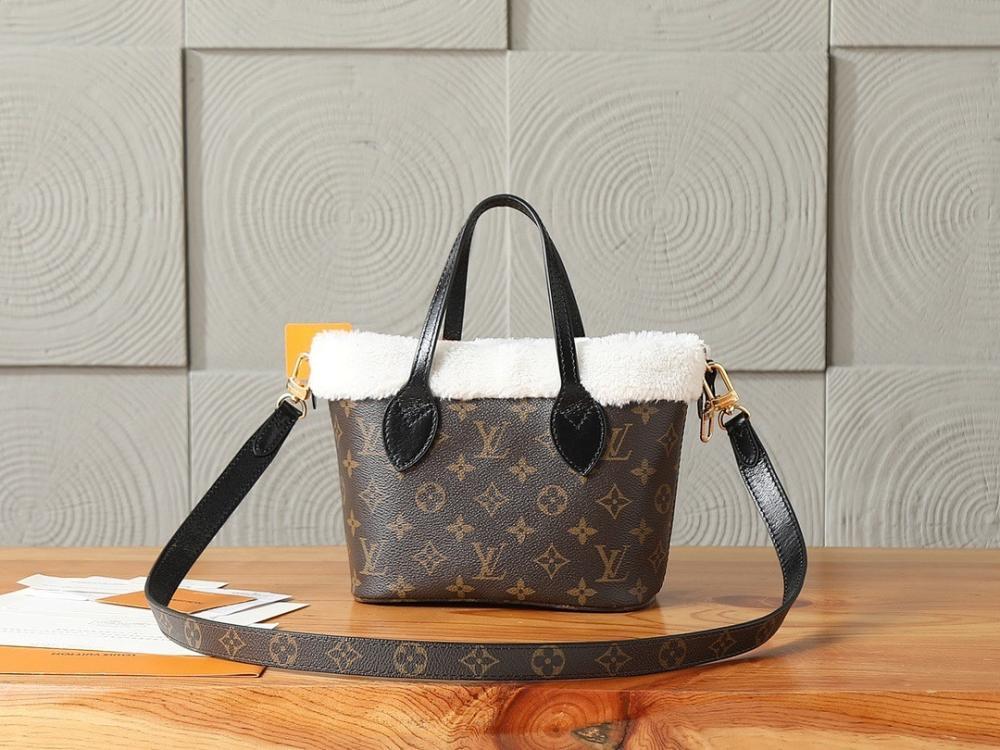 Neverfull Monogram Lambskin Shoulder Bag