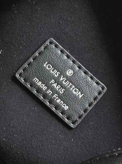 Luxury Silver Lambskin Crossbody Bag – Limited Edition
