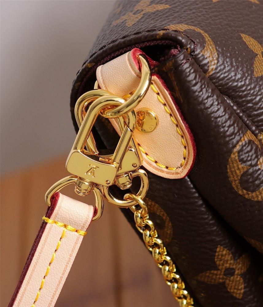 Stylish Refined Calfskin Shoulder Bag