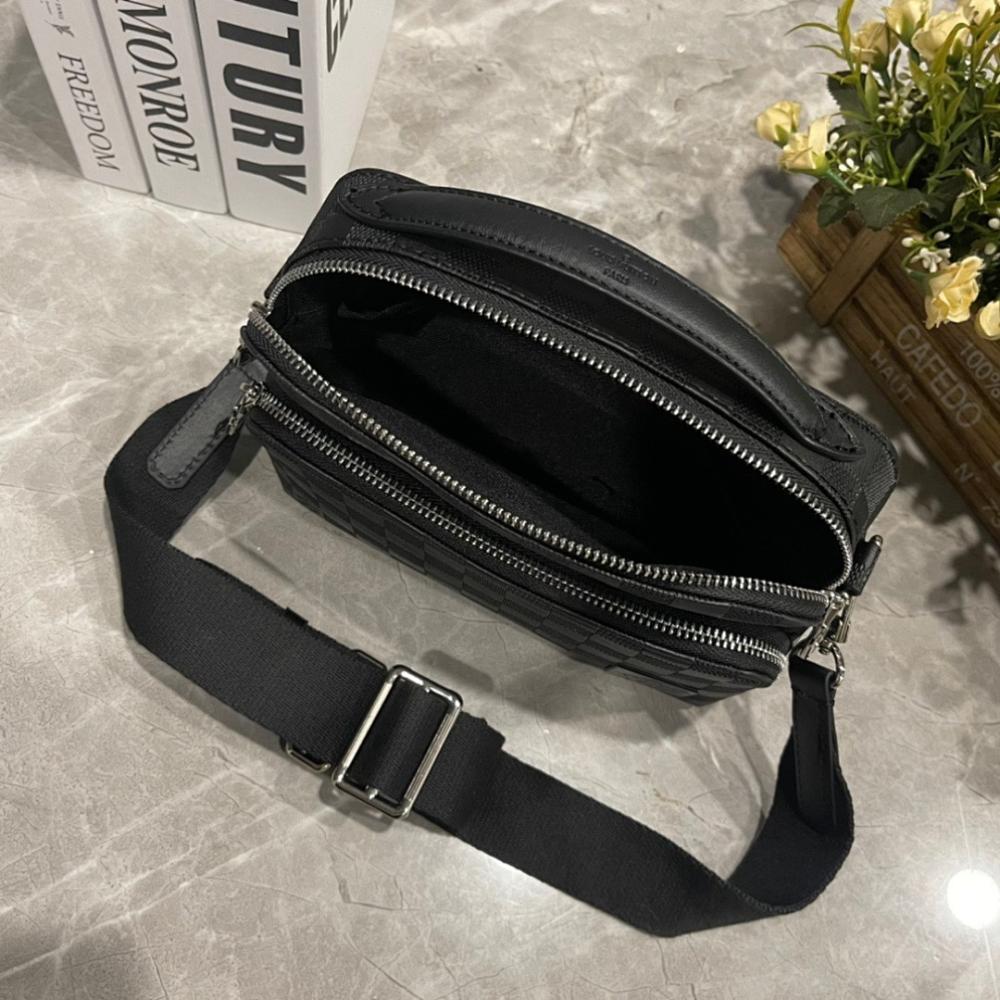 Modern Elegant Quilted Leather Shoulder Bag