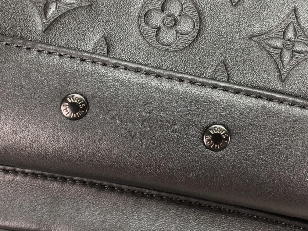 Elegant Shoulder Bag