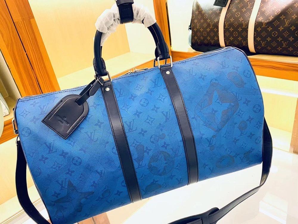 Stylish Leather Travel Bag – Limited Edition