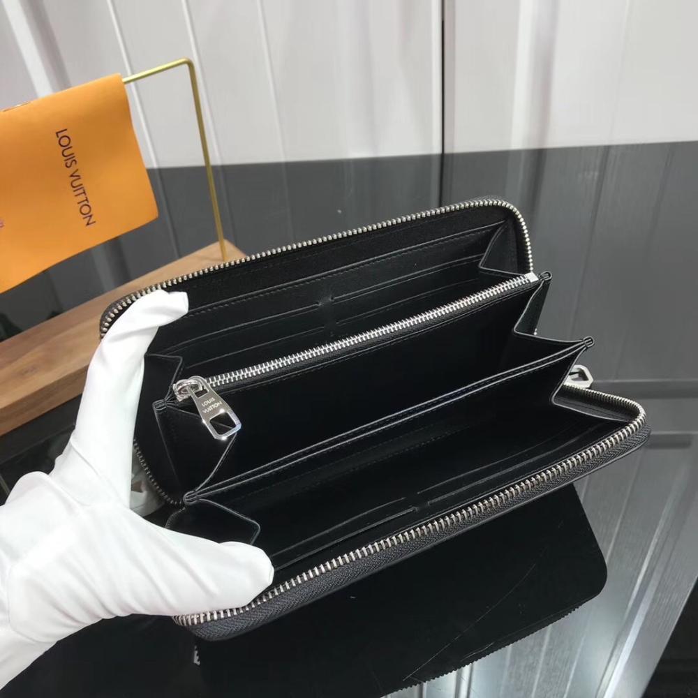 Elegant Wallet