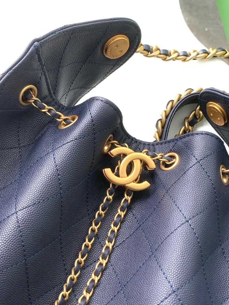 Classic Bucket Bag