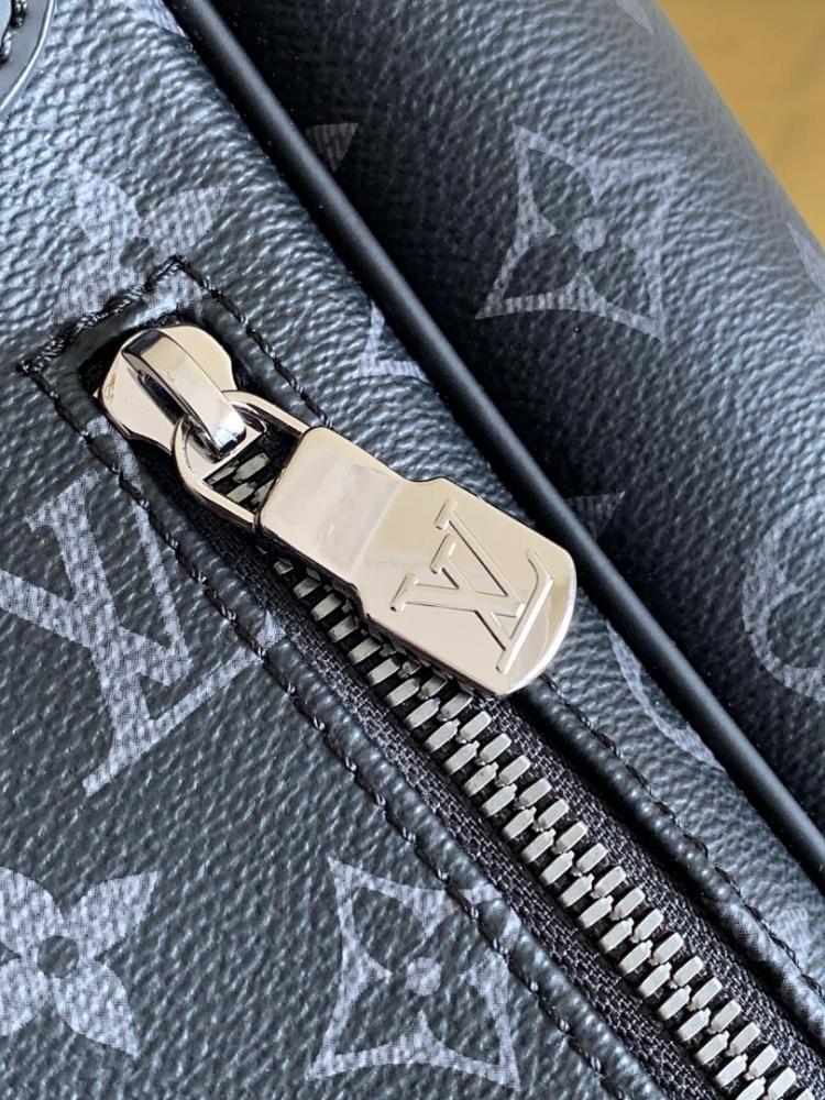 Stylish Leather Shoulder Bag – Limited Edition