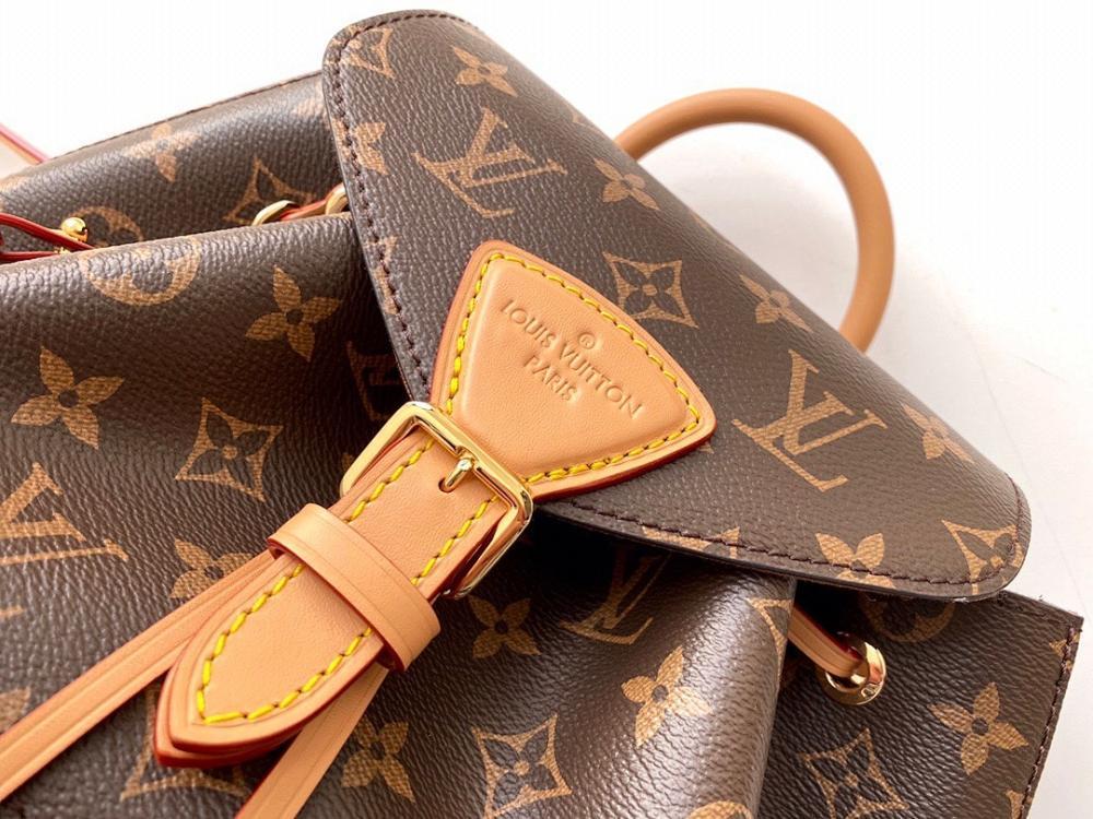 Italian-Inspired Elegant Leather Crossbody Bag