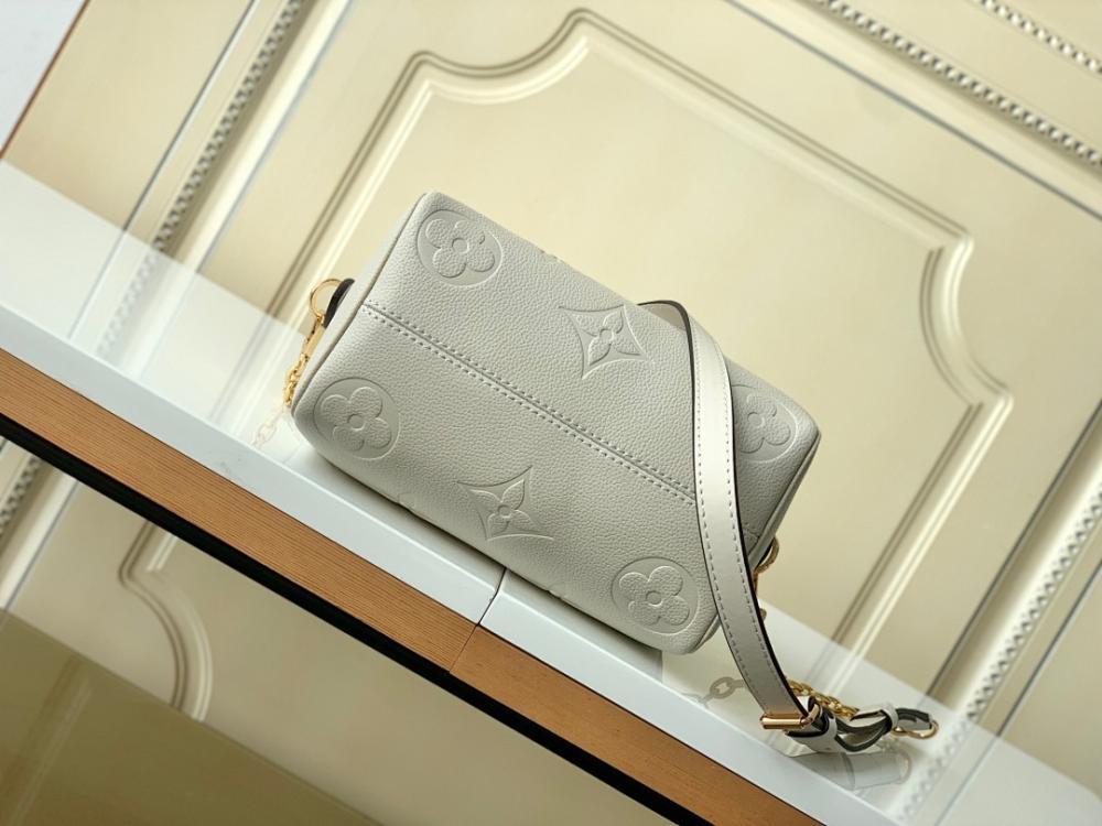 Stylish Refined Leather Travel Bag