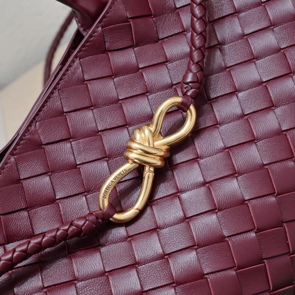 Woven Shoulder Bag