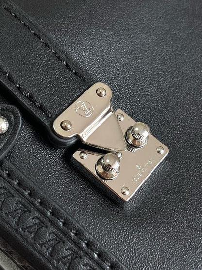 Luxury Silver Lambskin Crossbody Bag – Limited Edition