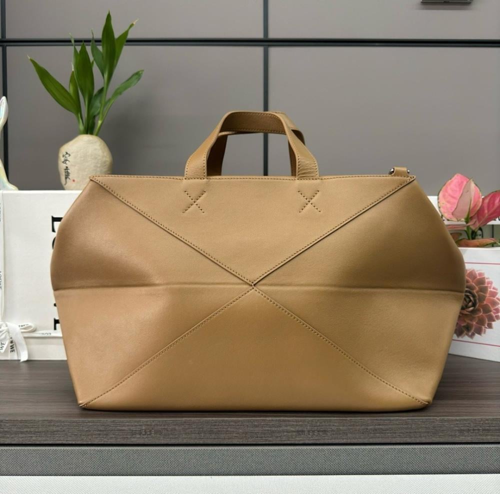 Italian-Inspired Elegant Leather Shoulder Bag
