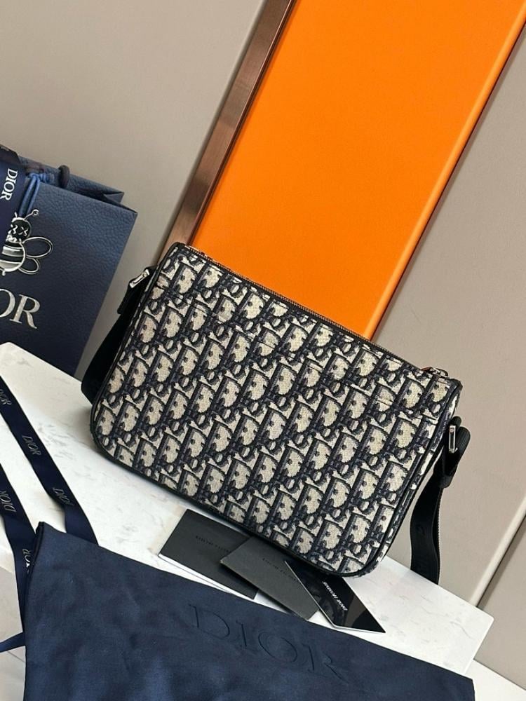 Stylish Premium Black Printed Jacquard Shoulder Bag
