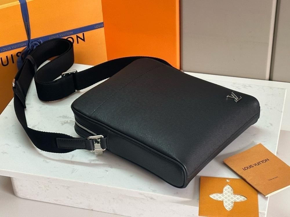 Stylish Premium Leather Shoulder Bag