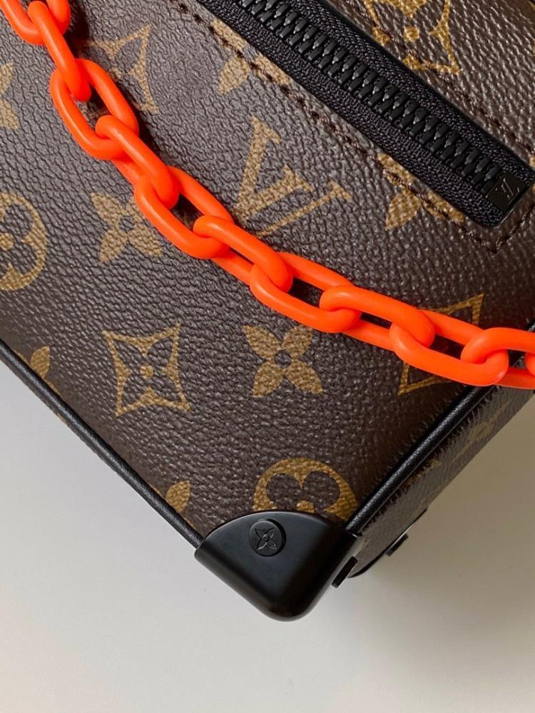 Luxury Black Shoulder Bag – Special Edition