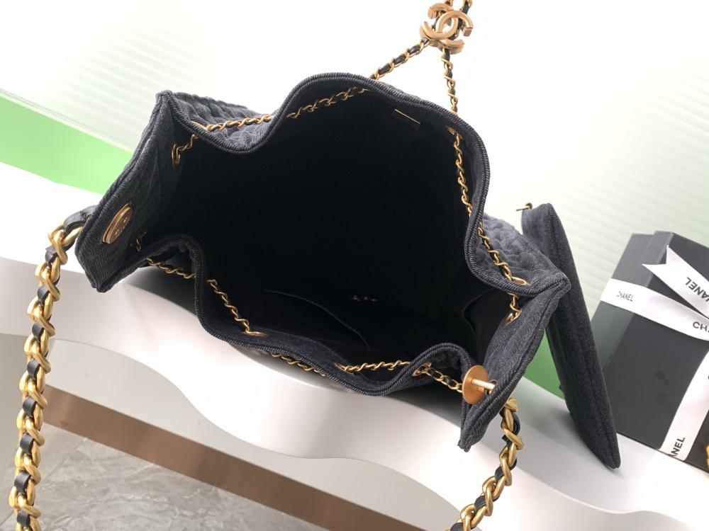 Classic Hobo Bag