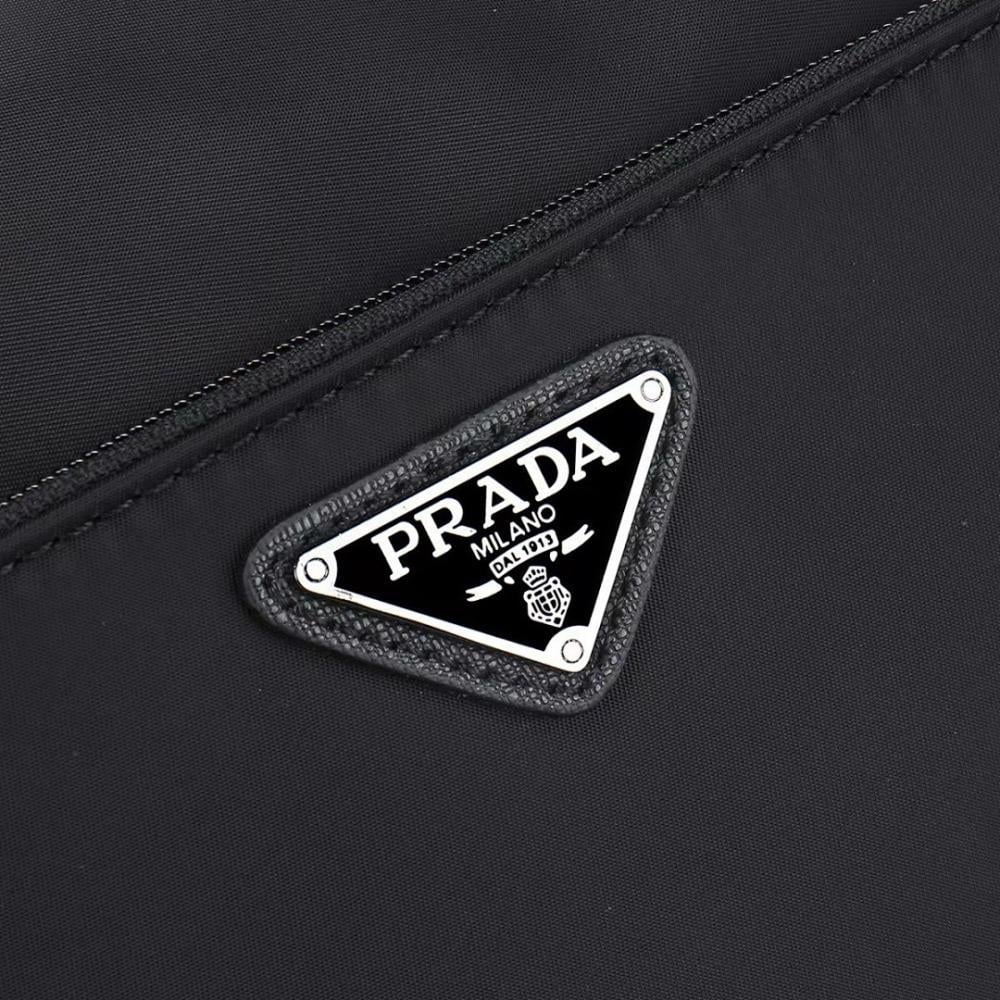 Stylish Shoulder Bag – Limited Edition