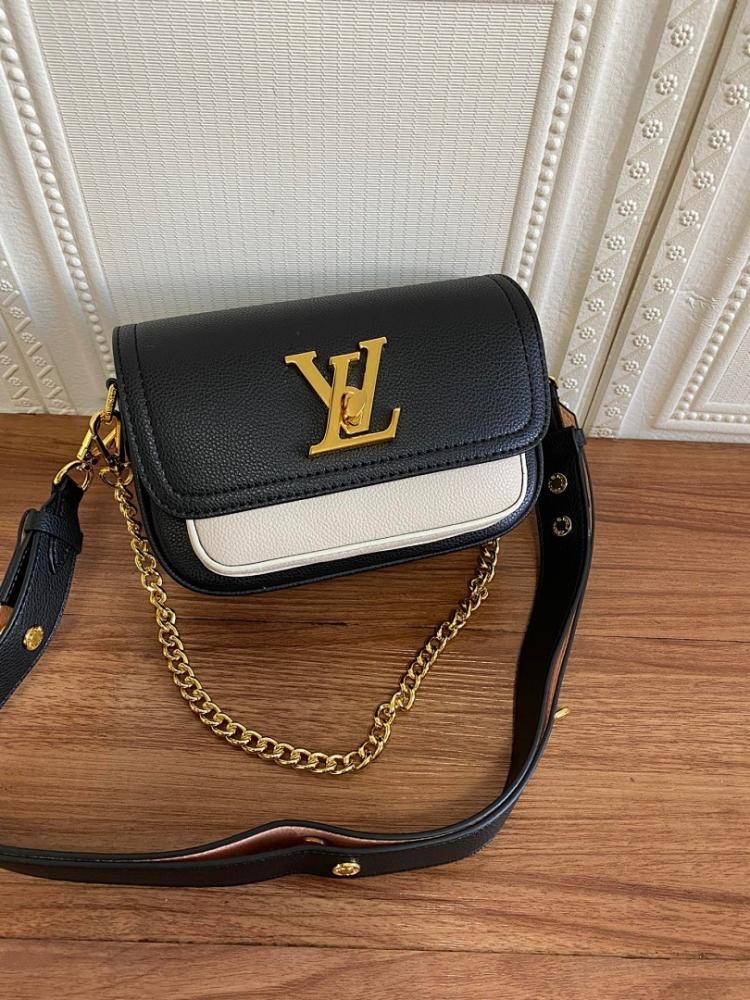 Elegant Stylish Calfskin Shoulder Bag