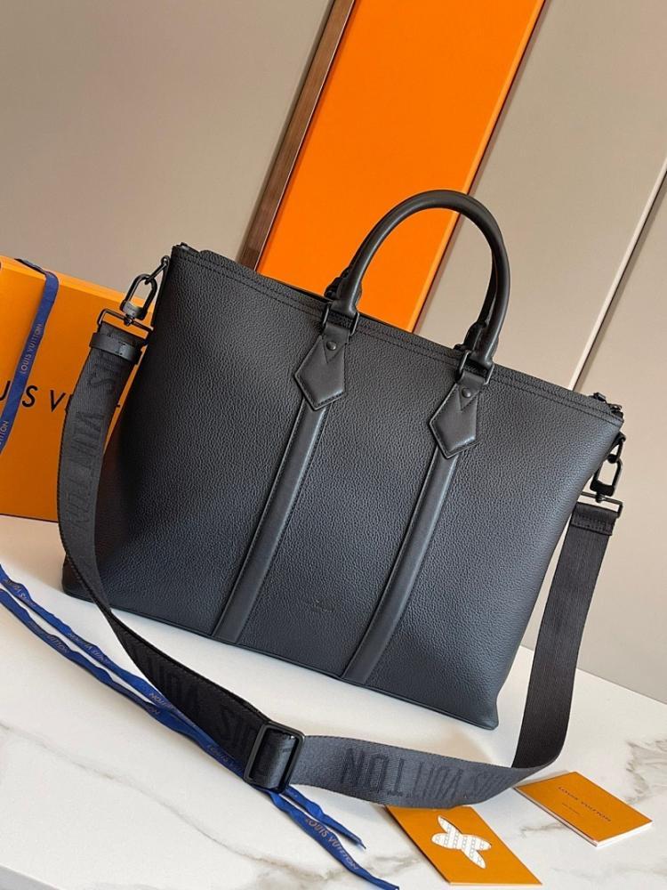 Modern Italian-Inspired Leather Crossbody Bag