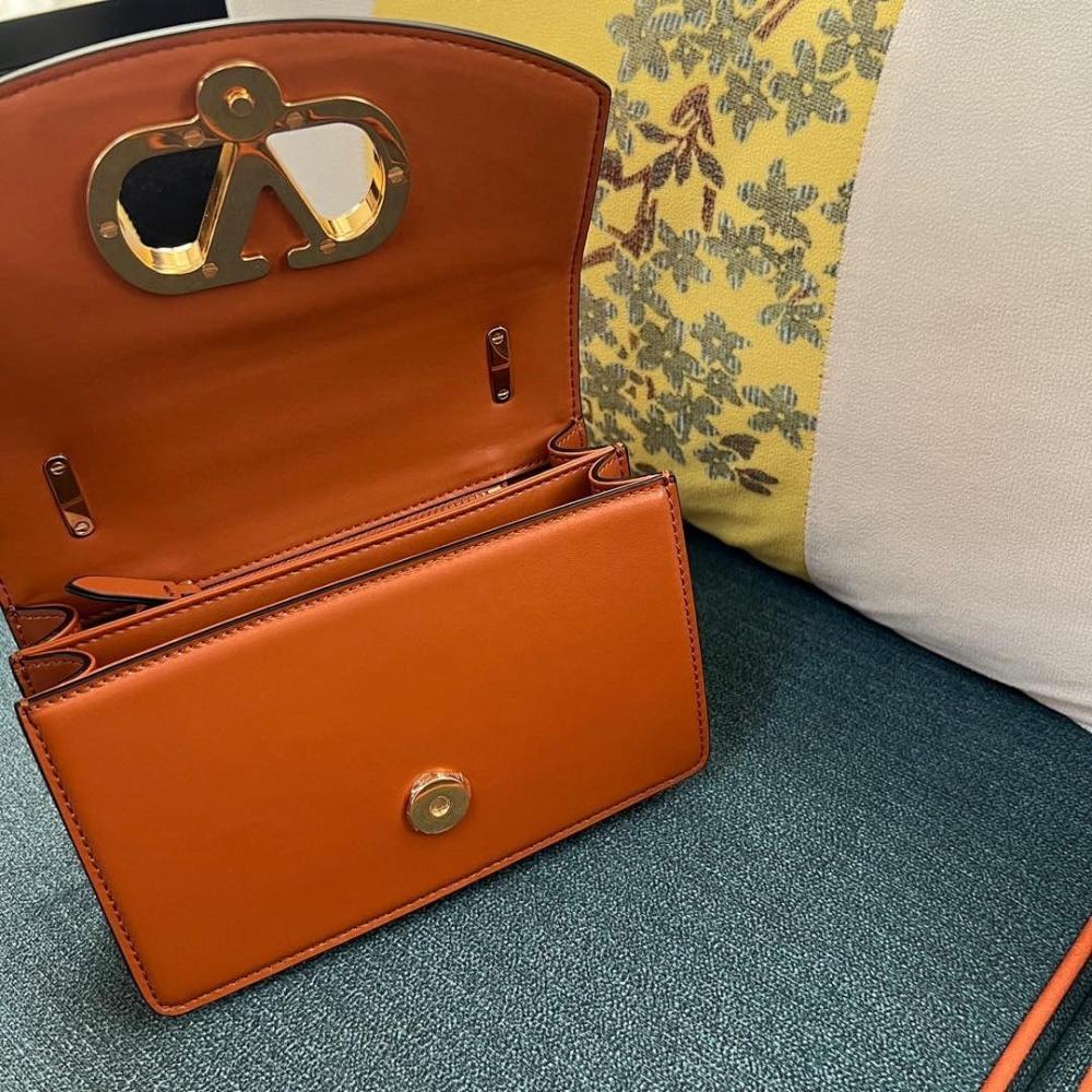 VLogo Signature Calfskin Shoulder Bag