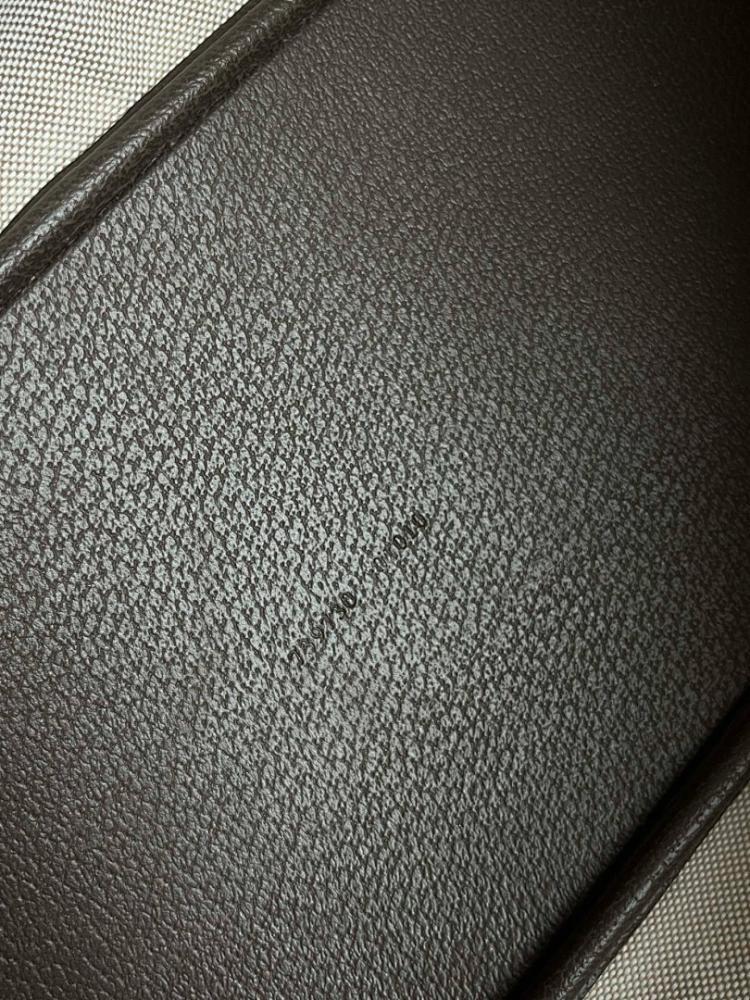 Modern Luxury Shoulder Bag – Special Edition