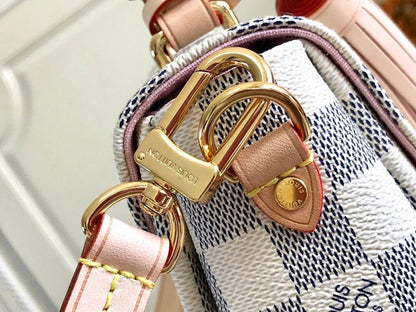 Modern Refined Crossbody Bag
