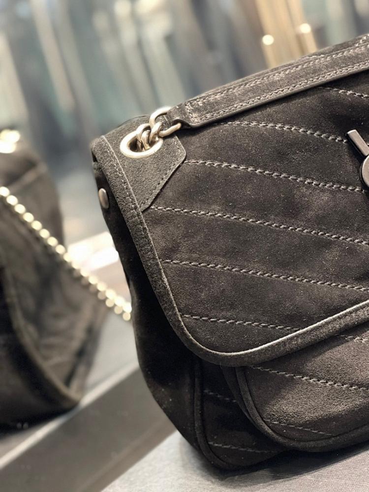 Modern Elegant Leather Bag