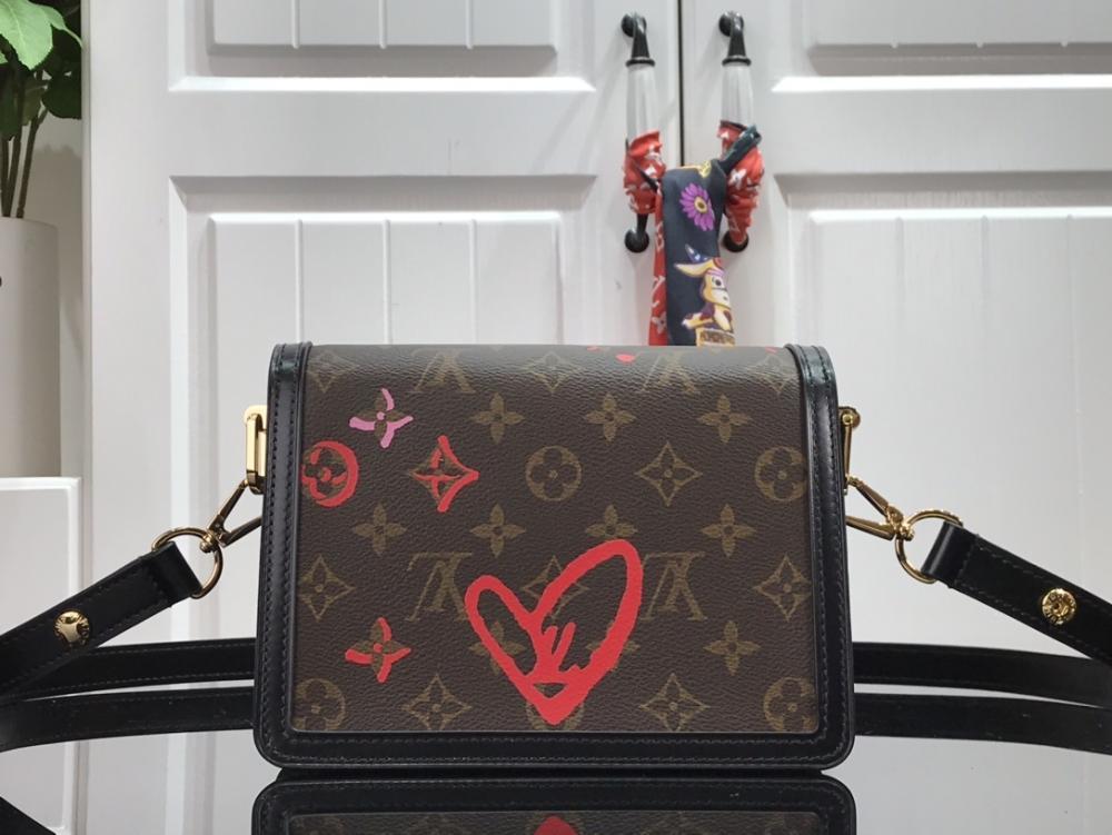 Elegant Leather Top Handle Bag