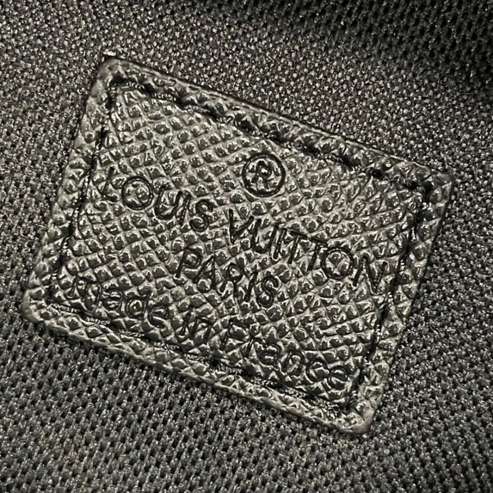Luxury Quilted Leather Shoulder Bag – Limited Edition