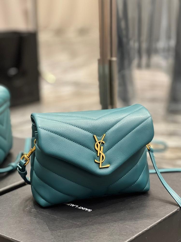 Stylish Calfskin Crossbody Bag – Limited Edition