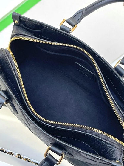 Modern Leather Shoulder Bag